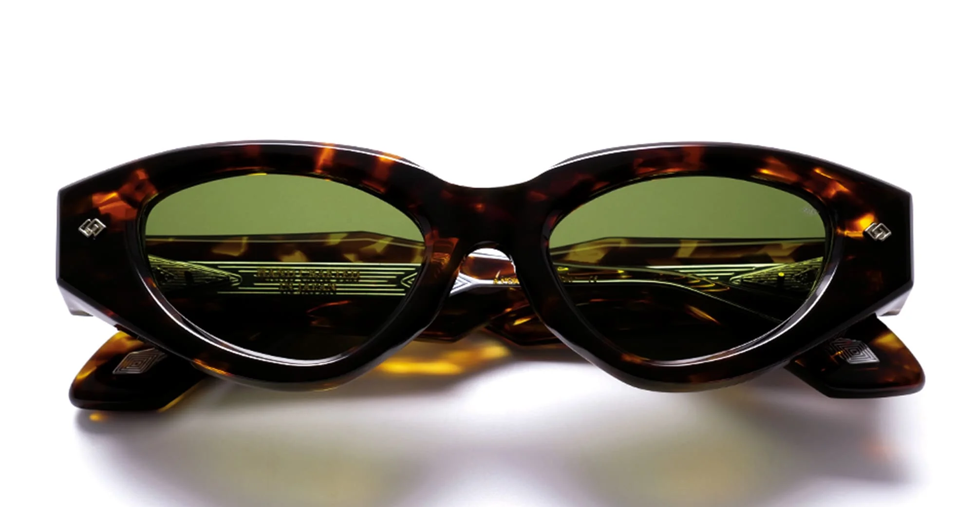 Alice - tortoise / polished titanium