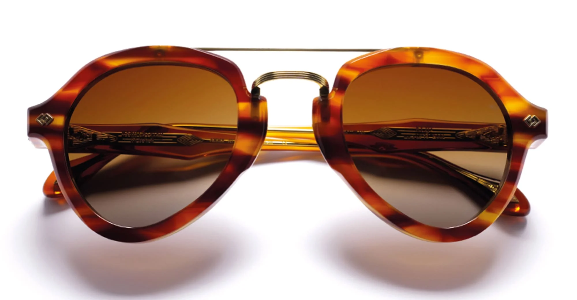 Koji - red cedar / brown gradient lens