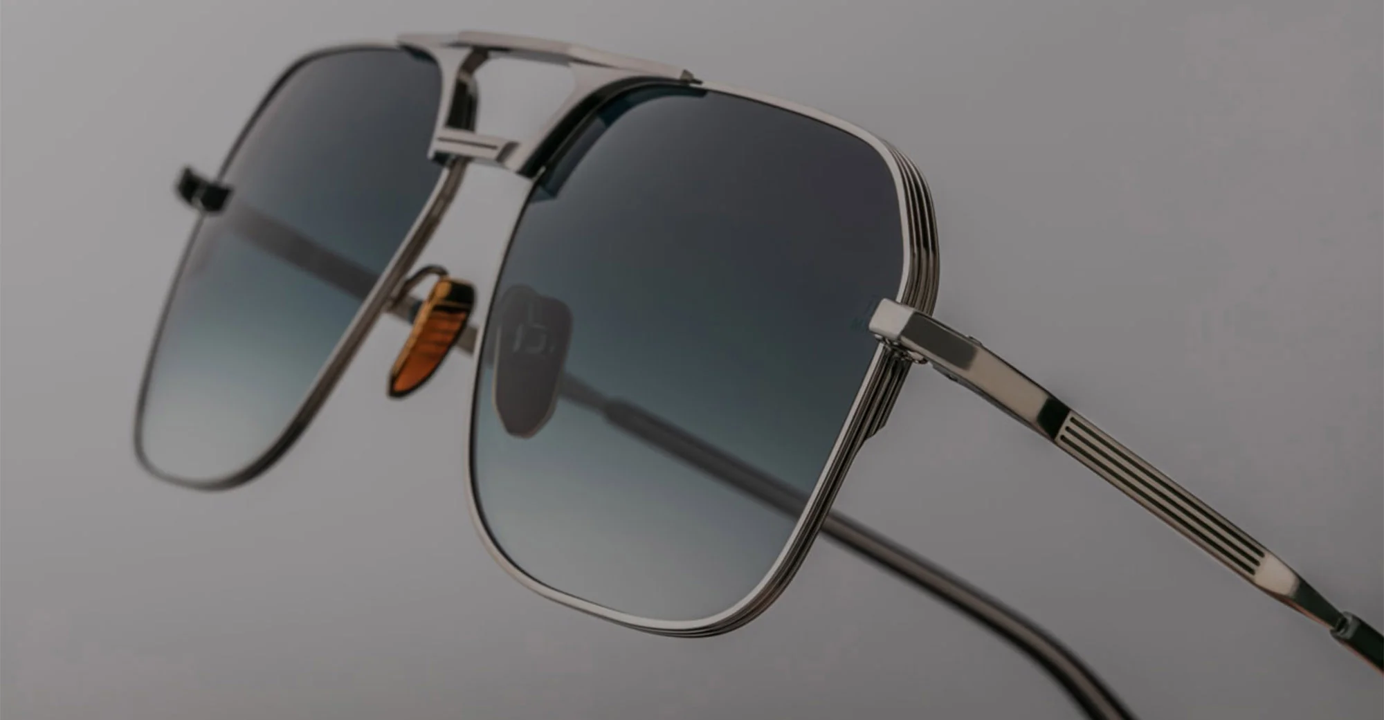 1980 - silver antique - Image 3