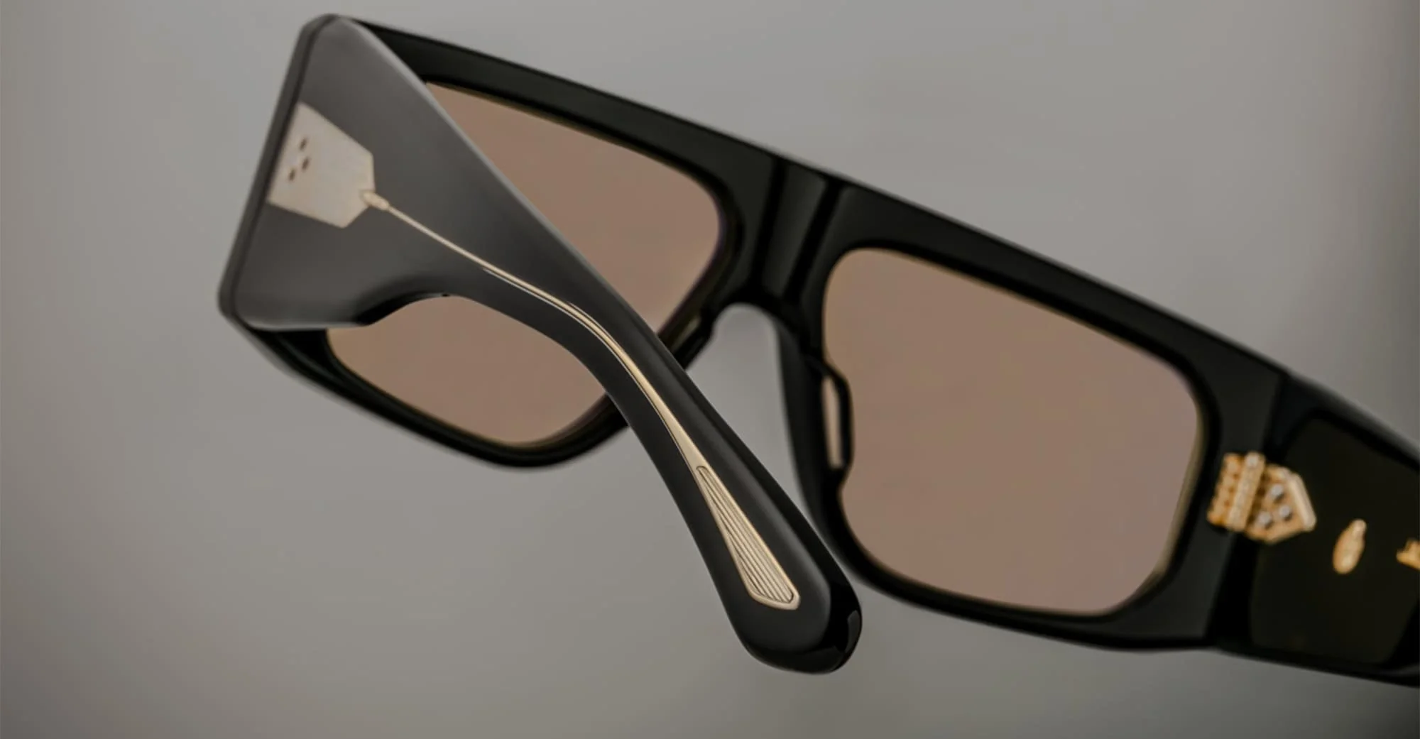 Cliff - eclipse 2 - Image 4
