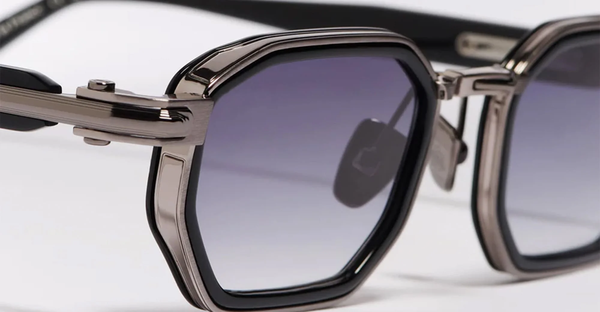 Axel - c420 shiny black / brushed ruthenium - Image 3