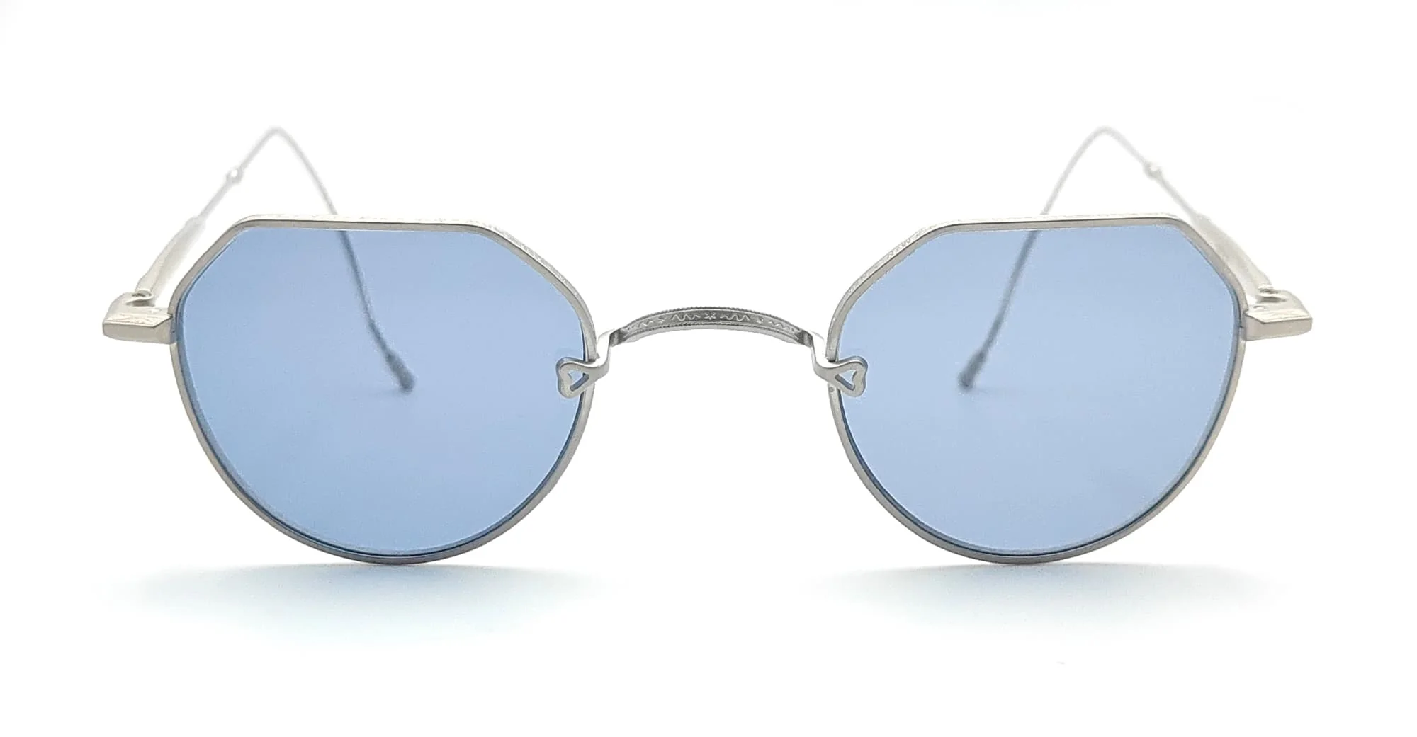 M3132 - matte palladium white