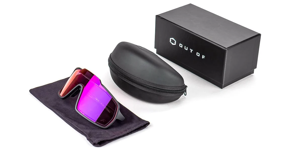 Bot - black with red irid electronic lens - Image 5